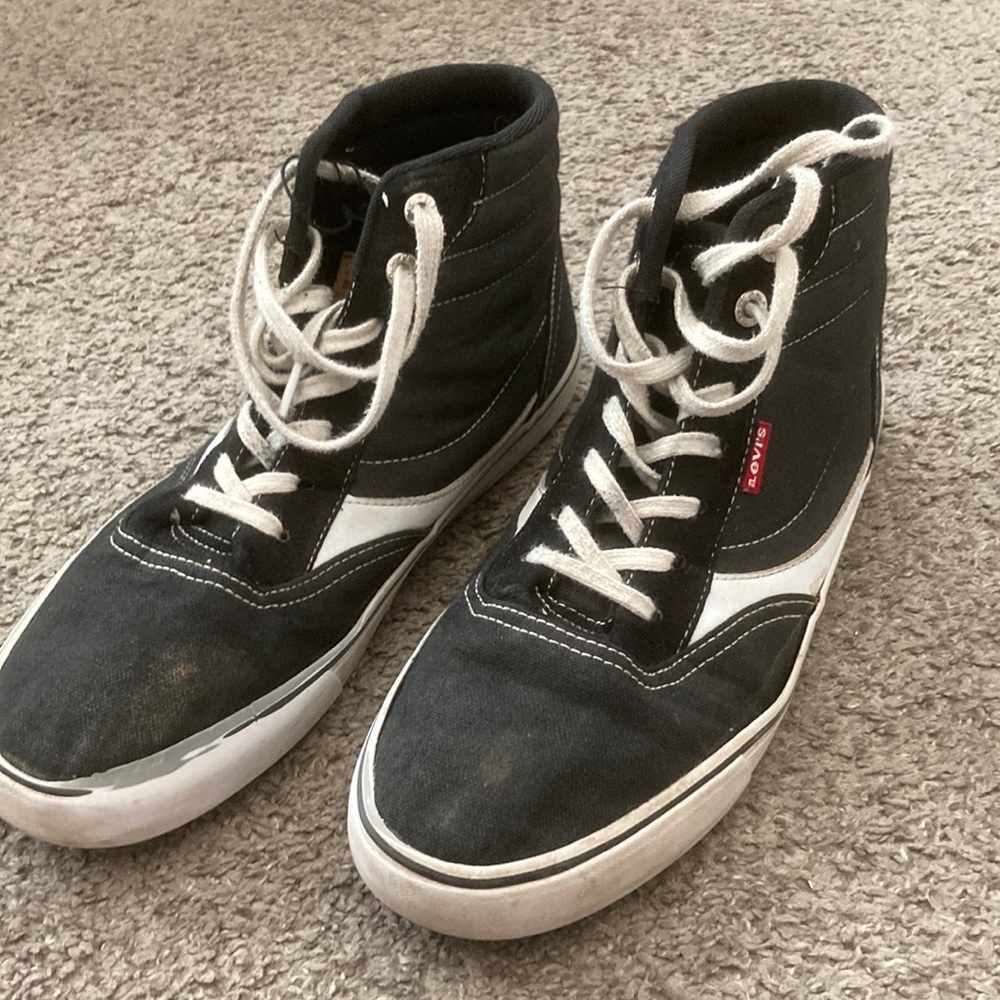 Levi’s hi tops men 10.5